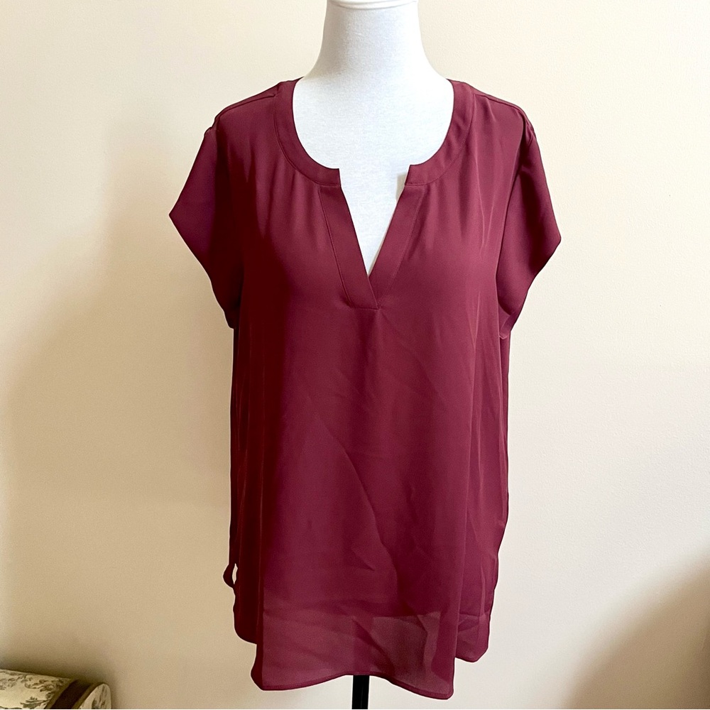 NWT- Reitmans~R Essentials~Woman’s Blouse-Size XL~Burgundy